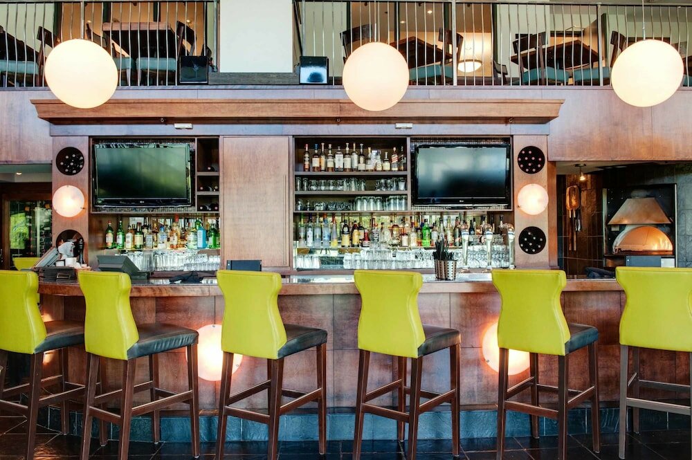 Фото Sandman Hotel Vancouver Downtown