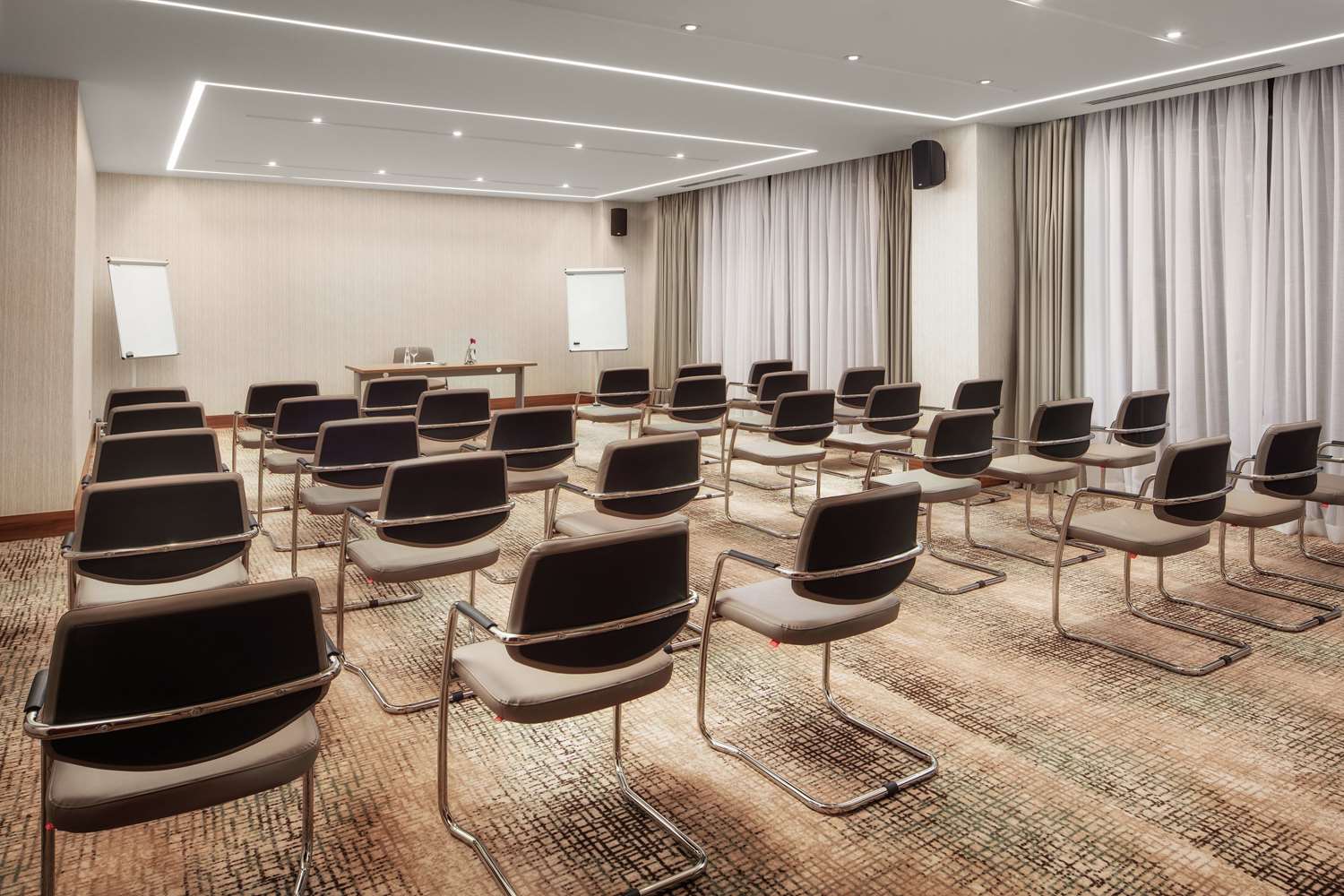 Фото Hilton Garden Inn Al Jubail