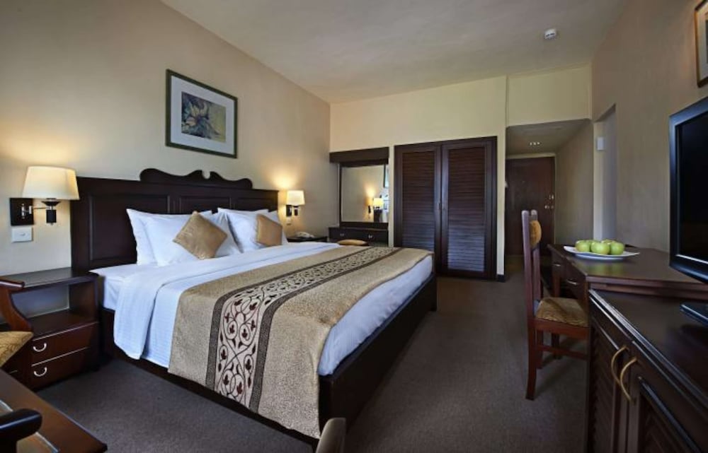 Фото Berjaya Hotel Colombo