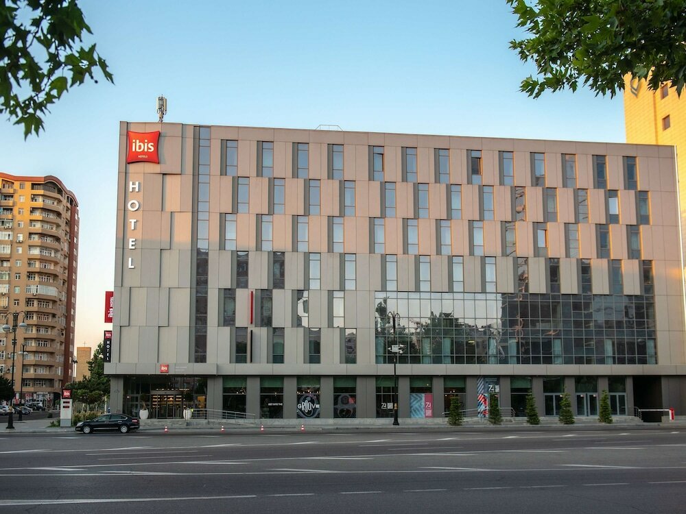 Фото Ibis Baku City