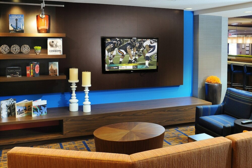 Фото Courtyard by Marriott Plano in Legacy Park
