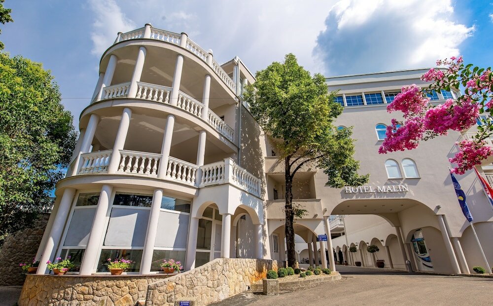 Фото Hotel Malin