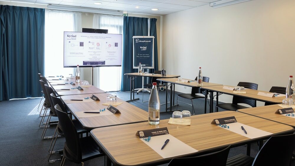 Фото Kyriad Prestige Bordeaux Ouest Mérignac