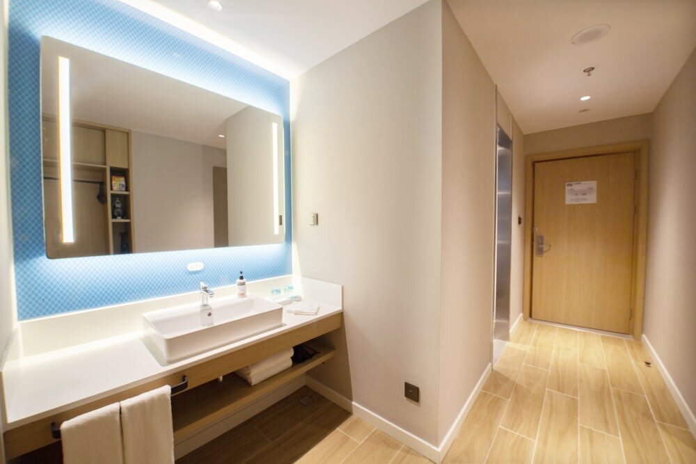 Фото Holiday Inn Express Tianjin Binhai, an Ihg Hotel