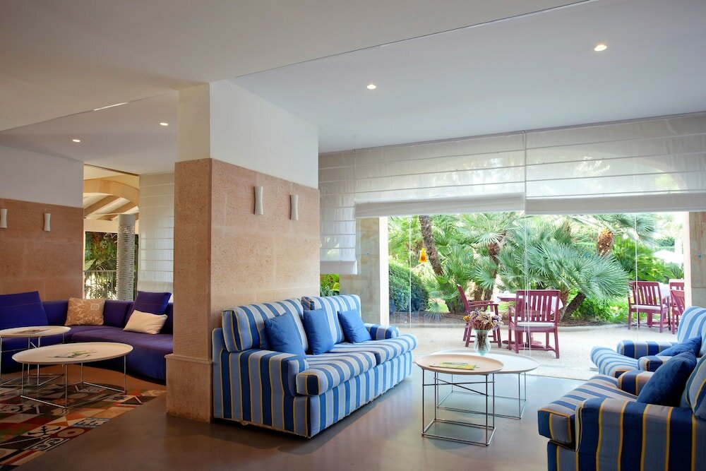 Фото Hotel Cala Sant Vicenç - Adults Only + 16