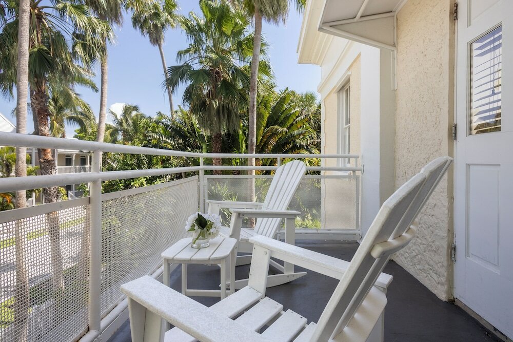 Фото Weatherstation Inn