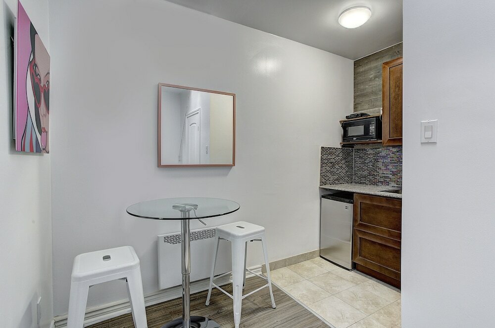 Фото Destination Stays Griffintown Montreal