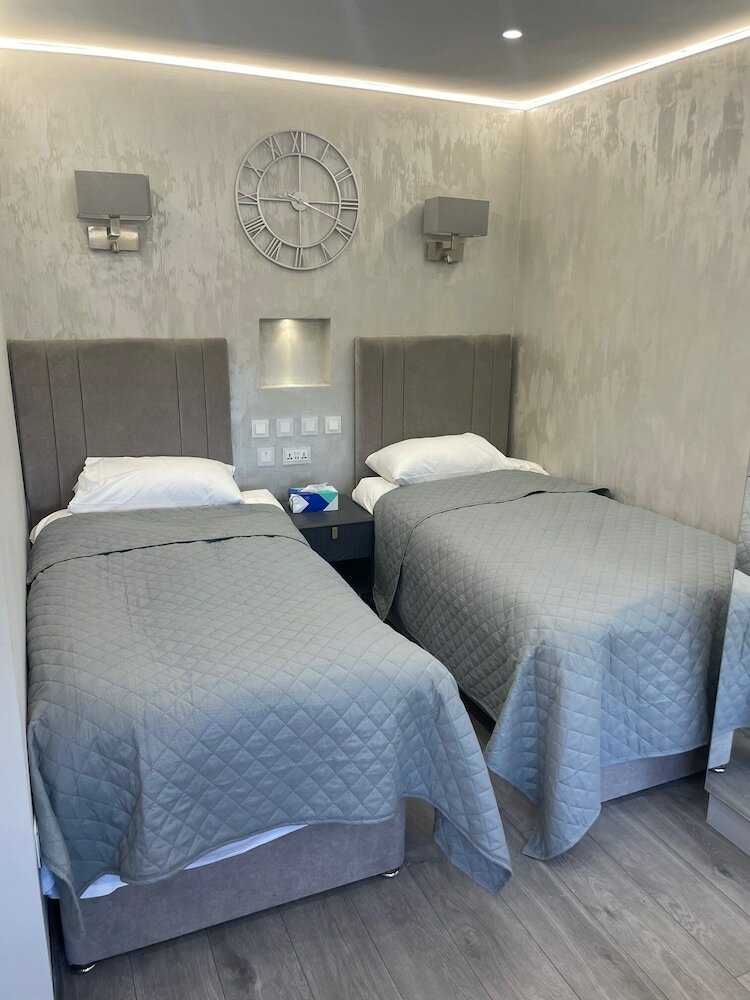 Фото Park Avenue Hotel