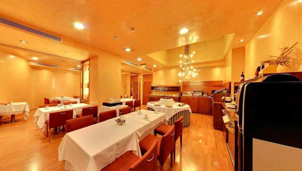 Фото Hotel Silken Monumental Naranco