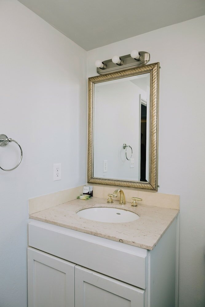 Фото La Hacienda Motel