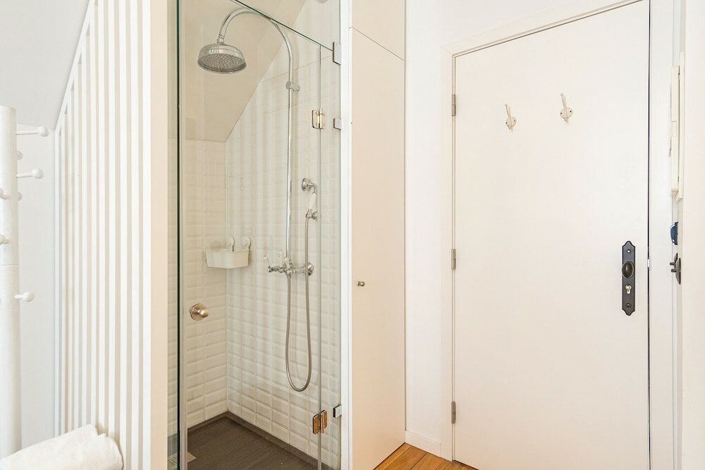 Фото 1872 River House