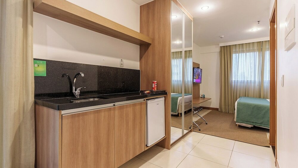 Фото Athos Bulcão Hplus Executive