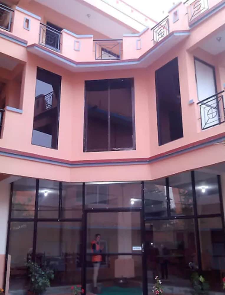 Фото Dev Guest House