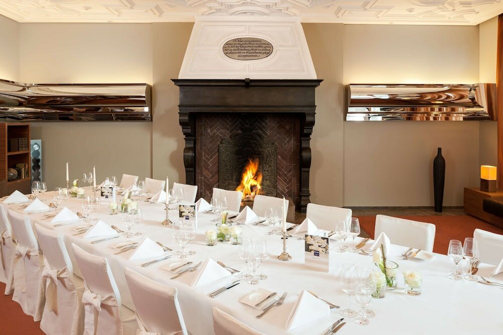 Фото Dorint Hotel am Heumarkt Cologne