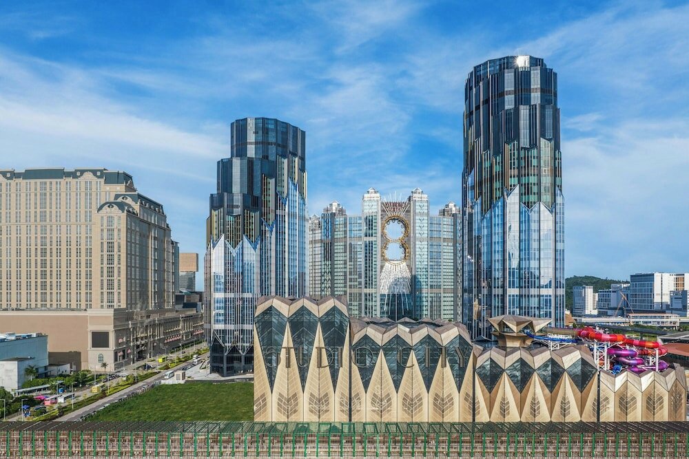 Фото Studio City Hotel