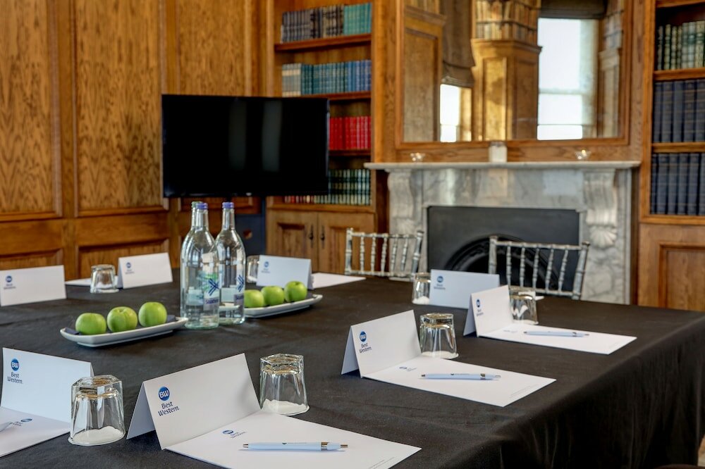 Фото Best Western Edinburgh South Braid Hills Hotel