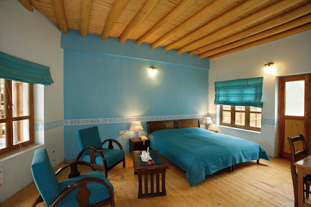 Фото Welcomheritage Lha - Ri - Sa Resort