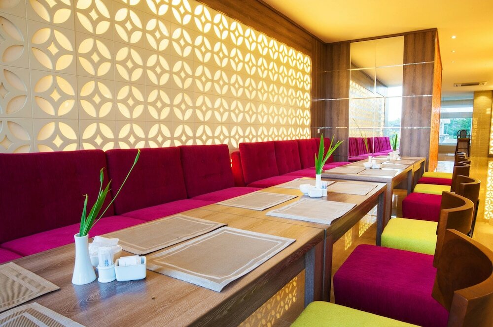 Фото Lombok Raya Hotel