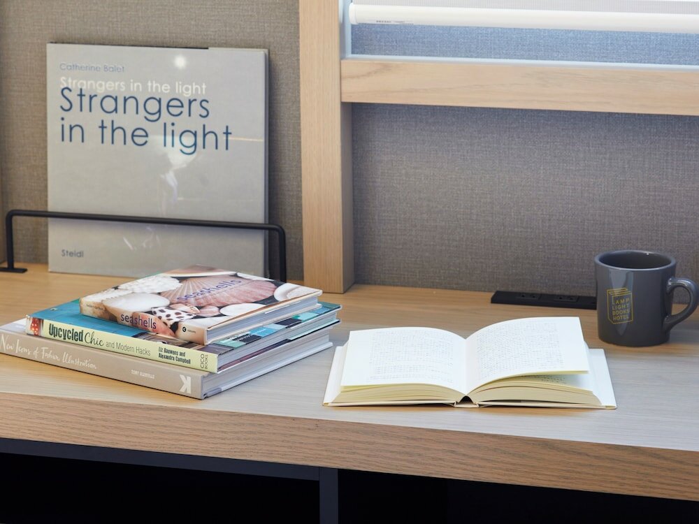 Фото Lamp Light Books Hotel Sapporo