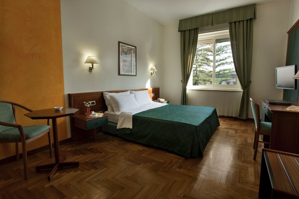 Фото Grande Albergo Maugeri