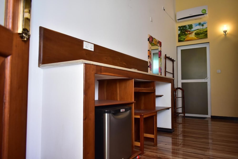 Фото Thambili cabanas