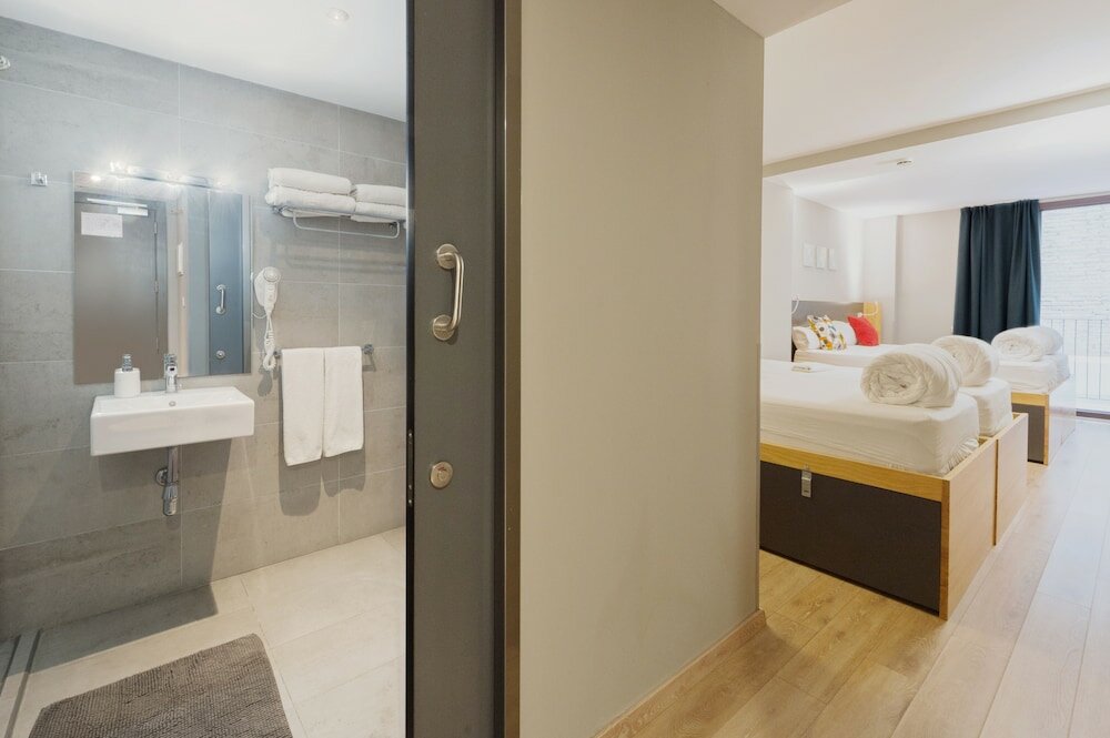 Фото Yeah Barcelona Hostel