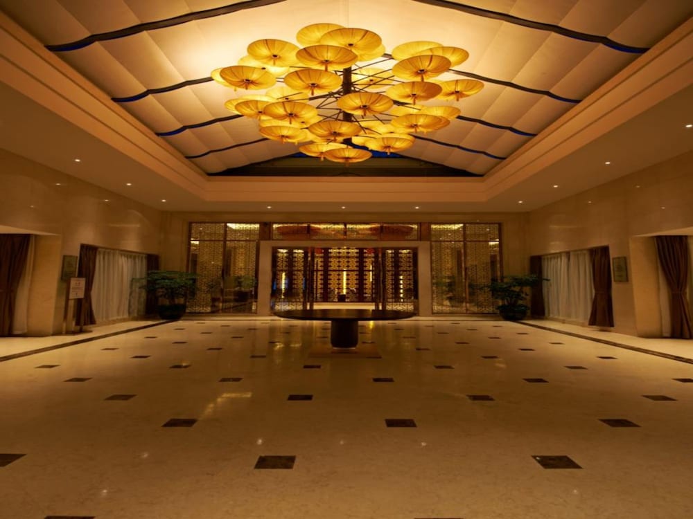 Фото New Century Resort Siming Lake Yuyao