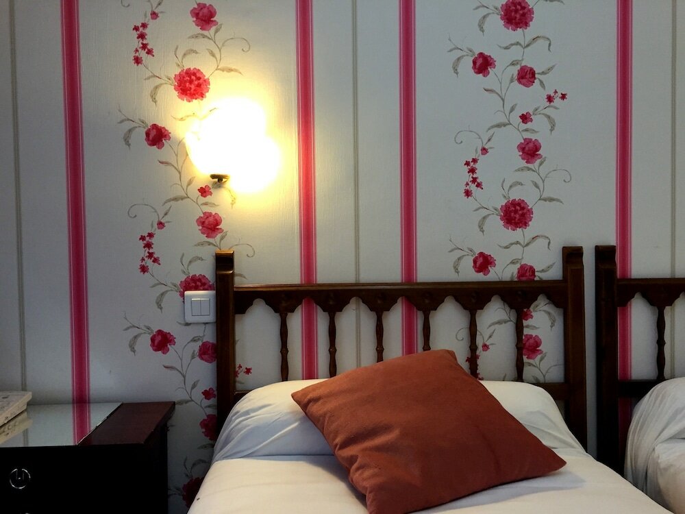 Фото Hotel Le Clos d'Alésia