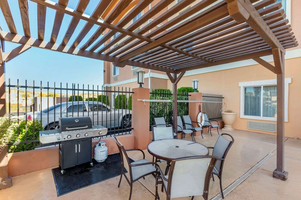 Фото Best Western Sonora Inn & Suites