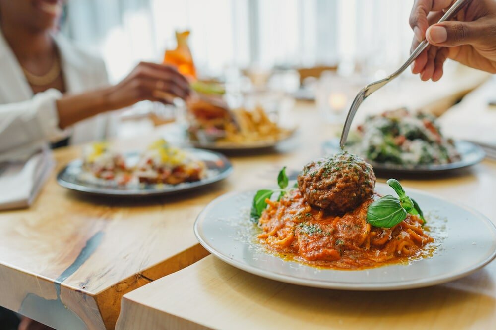 Фото Jw Marriott Edmonton Ice District