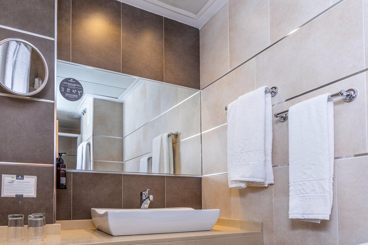 Фото Hotel Serrano