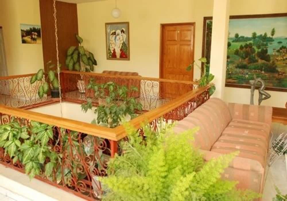 Фото Pavillon des Receptions & Hotel