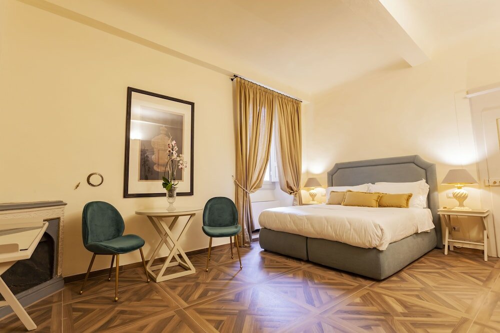 Фото Palazzo Martellini Residenza d'Epoca