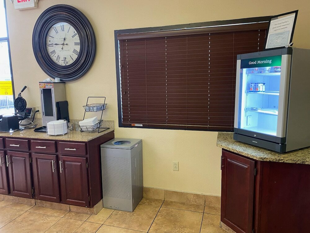 Фото Quality Inn & Suites