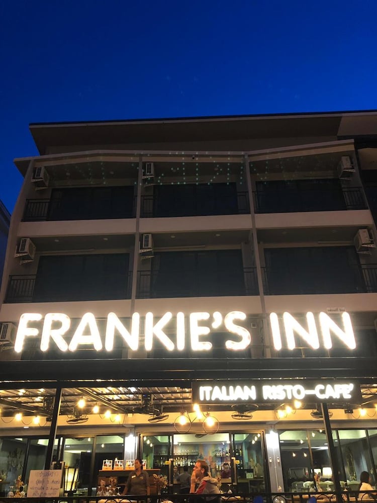 Фото Frankie's Inn