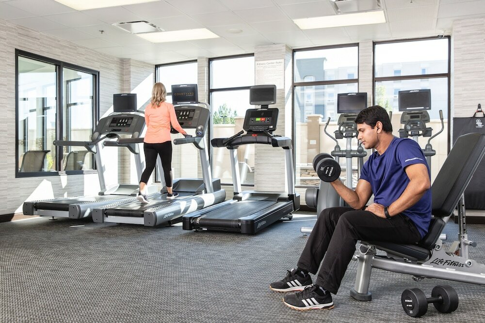 Фото Courtyard by Marriott Edmonton West