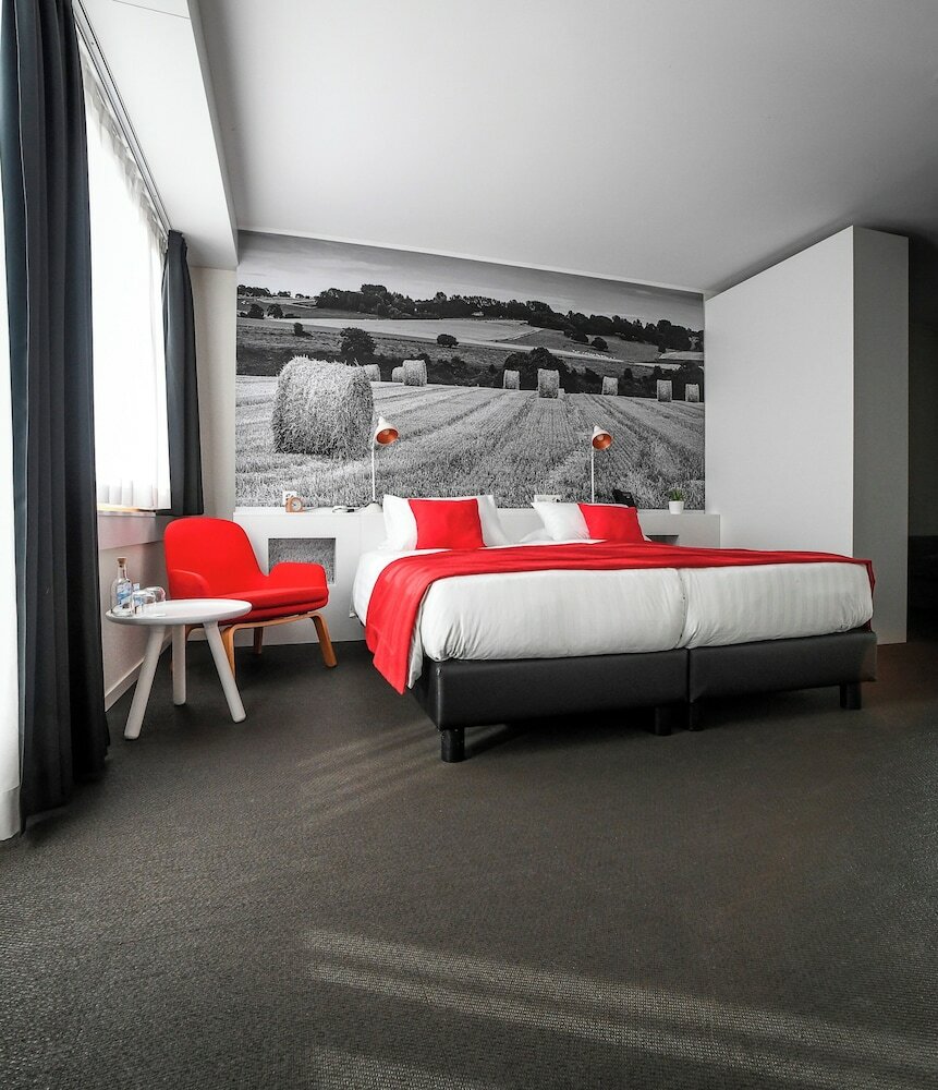 Фото Home Swiss Hotel