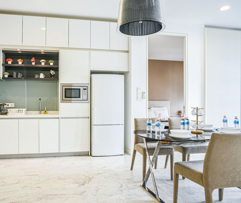 Фото The Hollwood Suites at Platinum