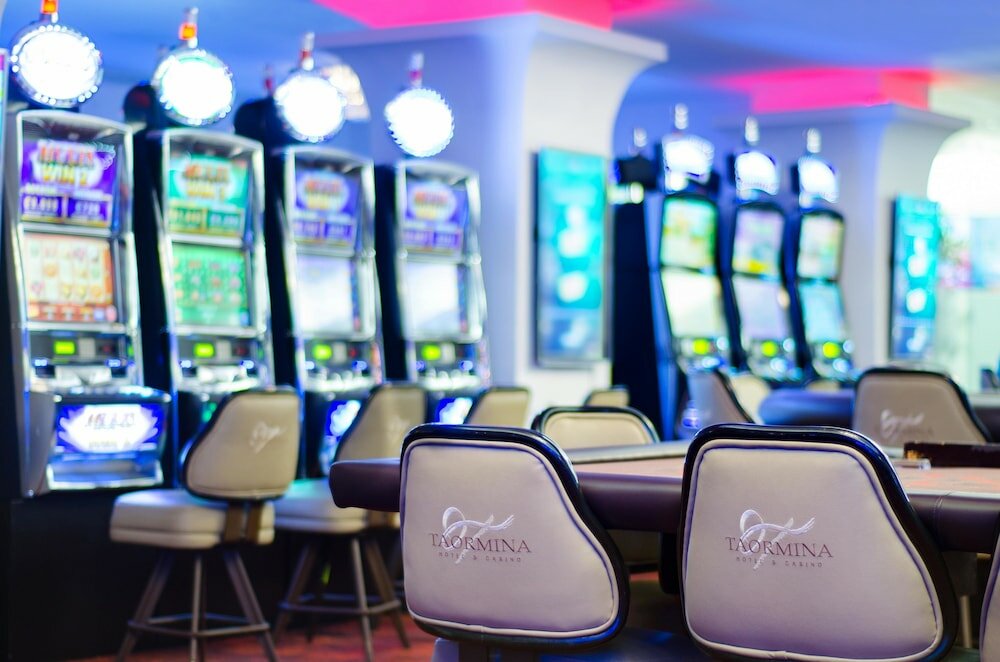 Фото Taormina Hotel and Casino