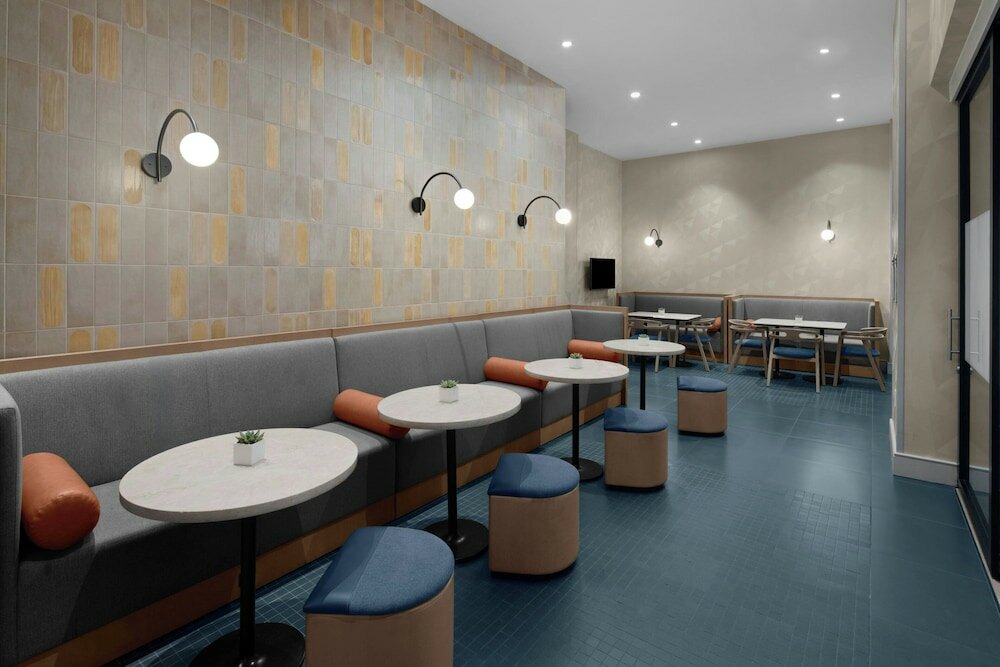 Фото Courtyard by Marriott New York World Trade Center Area