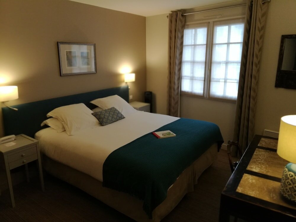 Фото Hôtel La Marisa