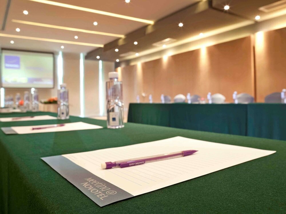 Фото Novotel Shenzhen Watergate