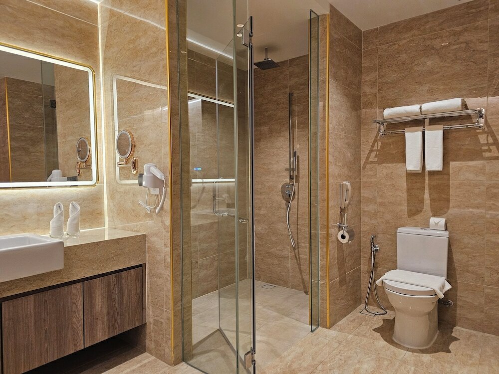 Фото Hompton by the Beach Penang