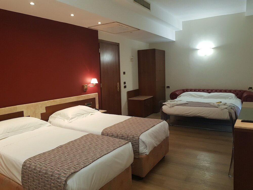 Фото Hotel Astra Ferrara