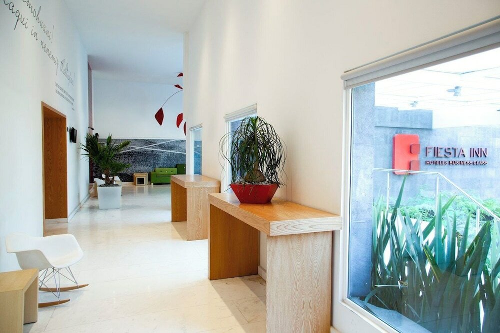 Фото Fiesta Inn Naucalpan