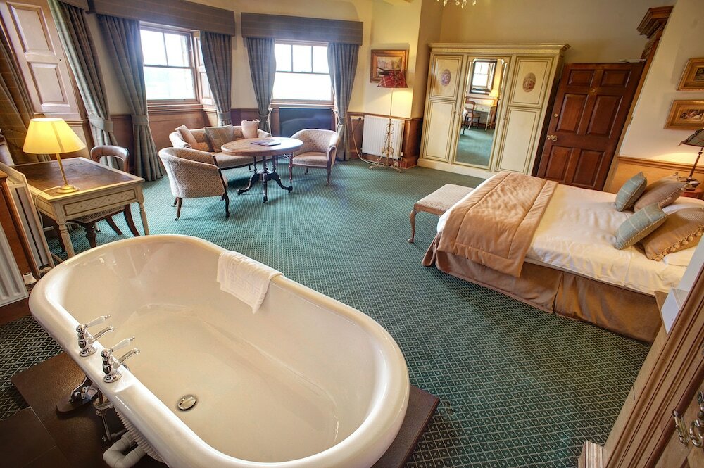 Фото Ednam House Hotel