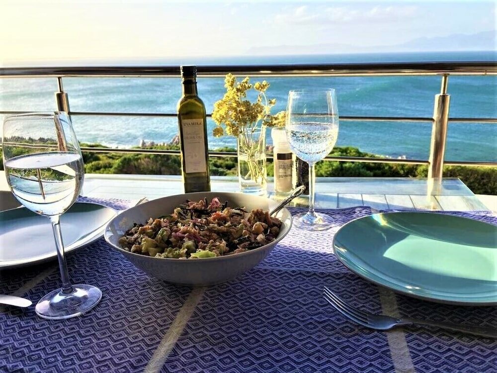 Фото Kleinzee Oceanfront Guesthouse