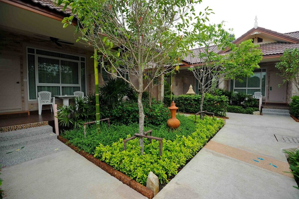 Фото Villa Wanida Garden Resort