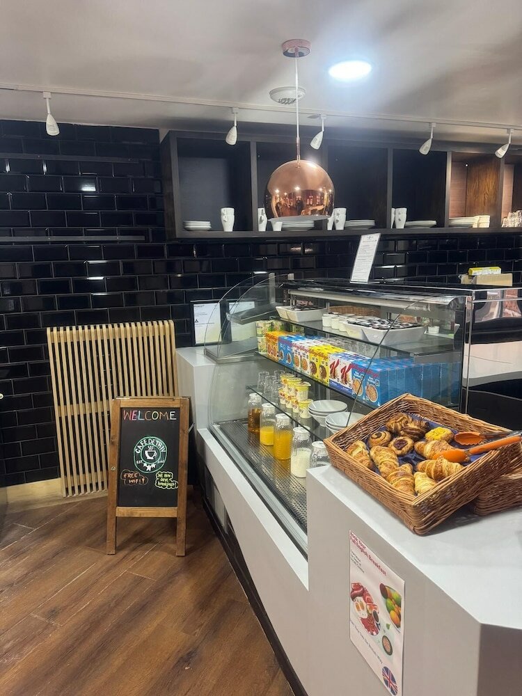 Фото Trivelles Regency Nottingham