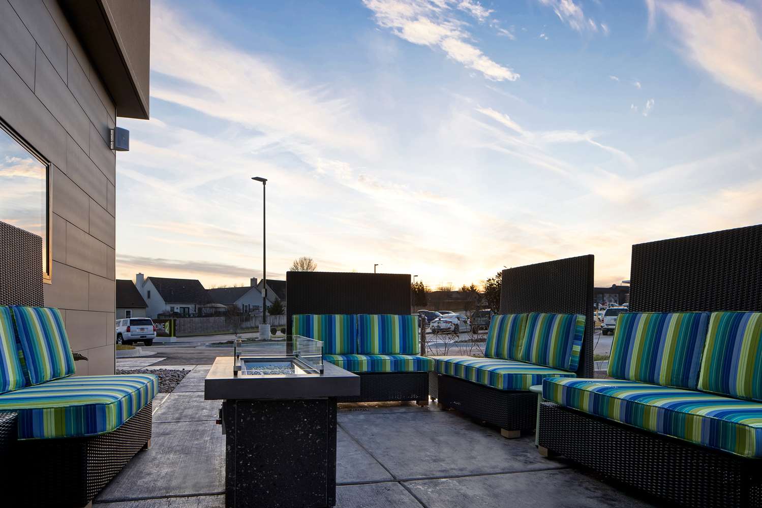 Фото Home2 Suites by Hilton Lexington Hamburg